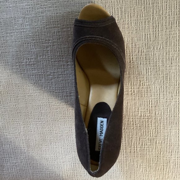 Steve Madden Brown Suede 4.25 inch Wedges - Style Cristan - Size 9.5 - Worn once - Picture 12 of 15